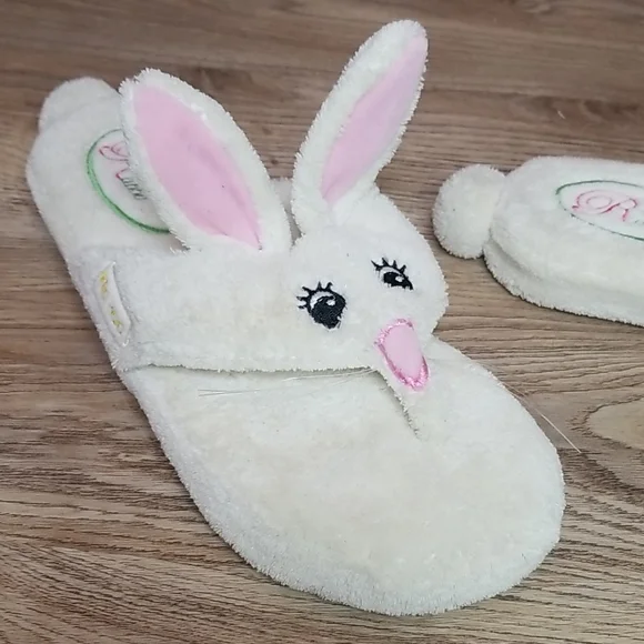 Runaway Rabbit Creations Plush Bunny Slippers Off White House Shoes Pink Black - Picture 1 of 9